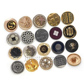 Botones Monogrammed Brass Blazer