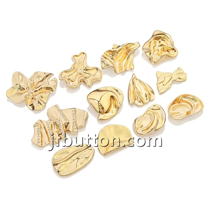 Botones de abrigo dorados inspirados